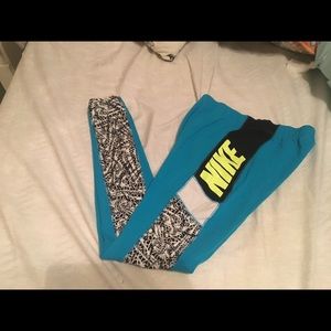 Nike leggings